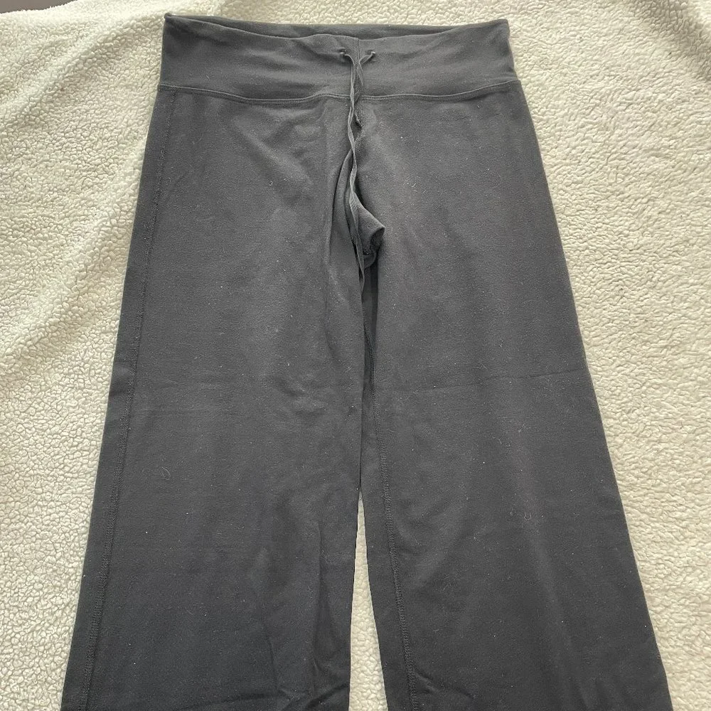 lululemon Wide-Leg Crop - Picture 1 of 2